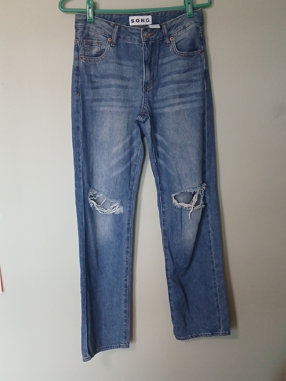 SONG Women's Straight Ripped Light Blue Jeans